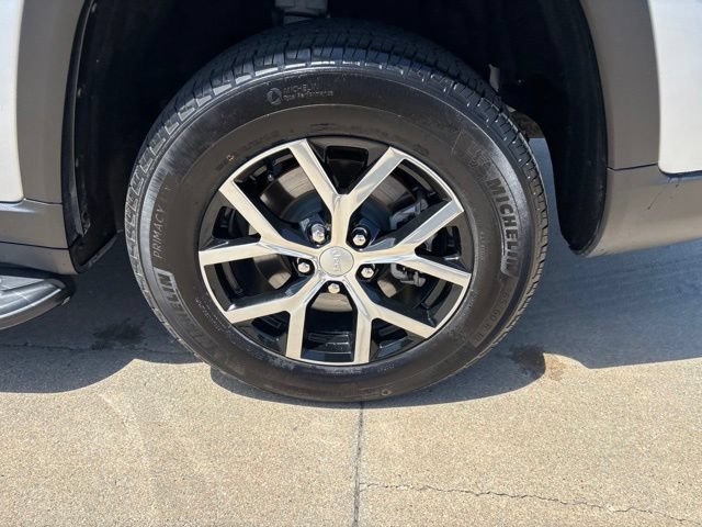 Used 2023 Jeep Grand Cherokee L Limited AWD/4WD image 14