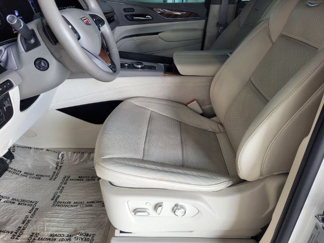 Certified 2023 Cadillac Escalade Sport Platinum AWD/4WD image 17