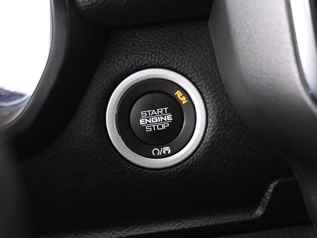 Used 2024 RAM 1500 Laramie RWD image 41