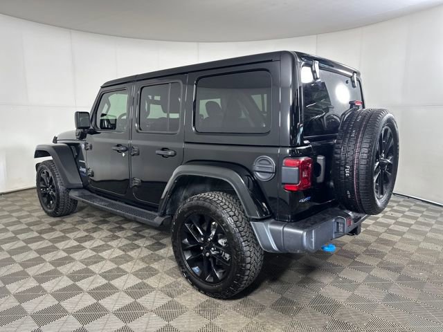 Used 2022 Jeep Wrangler Unlimited Sahara w/ Dual Top Group image 5