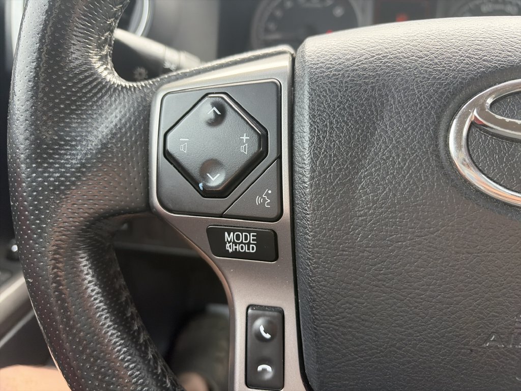 Used 2016 Toyota Tacoma SR5 w/ Towing Package AWD/4WD image 20