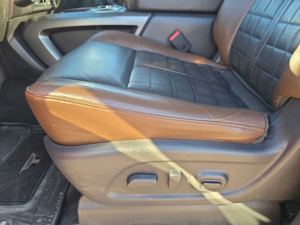 Used 2016 Nissan Titan Platinum Reserve image 29