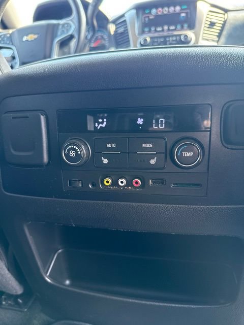 Used 2016 Chevrolet Suburban LT w/ Luxury Package AWD/4WD image 15