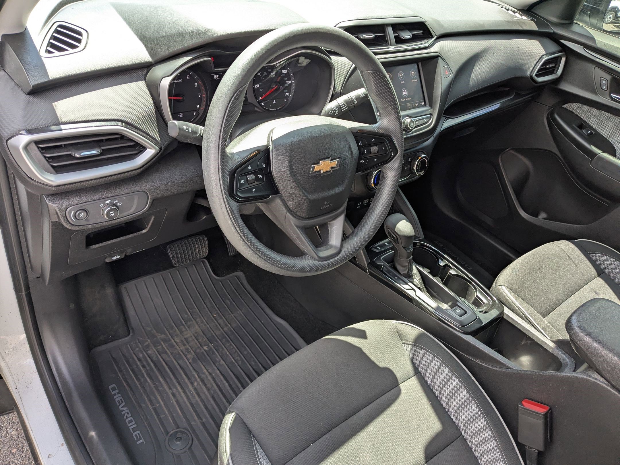 Used 2023 Chevrolet TrailBlazer LS FWD image 17