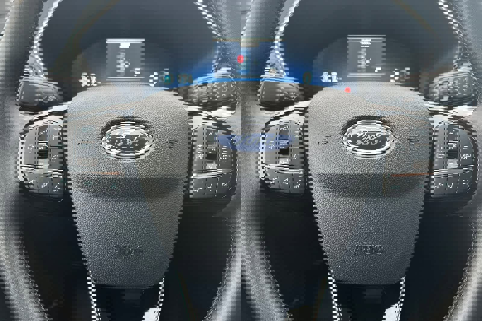 Certified 2025 Ford Escape Platinum image 23