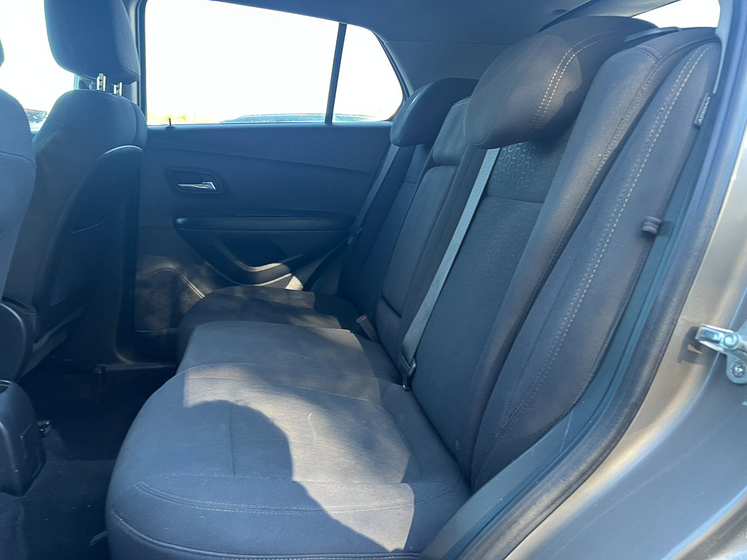 Used 2021 Chevrolet Trax LS w/ Tint and Cruise Package image 22