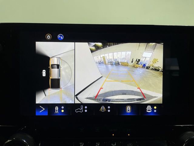 Certified 2023 Chevrolet Colorado Trail Boss w/ LPO, Flex Utility Package image 17