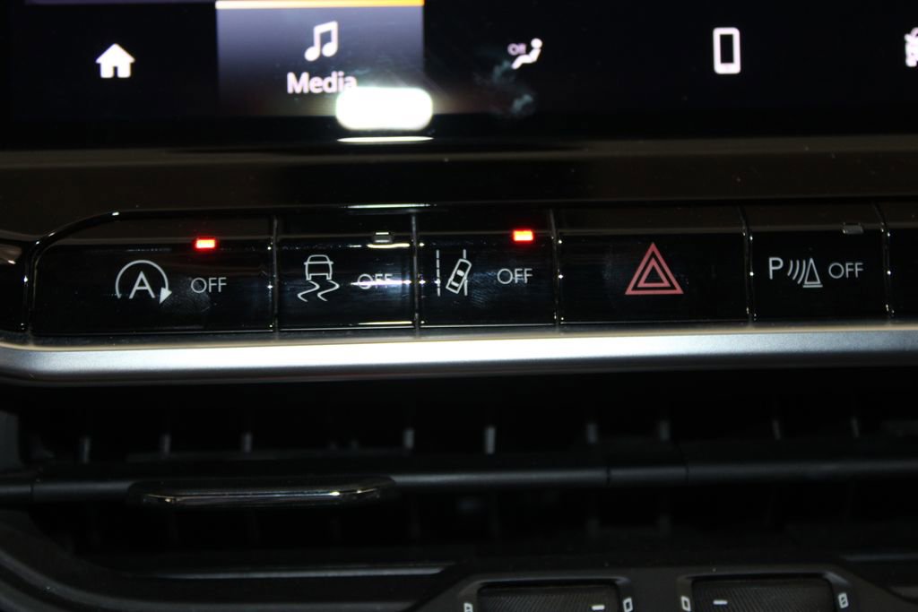 Used 2025 Jeep Compass Trailhawk image 50