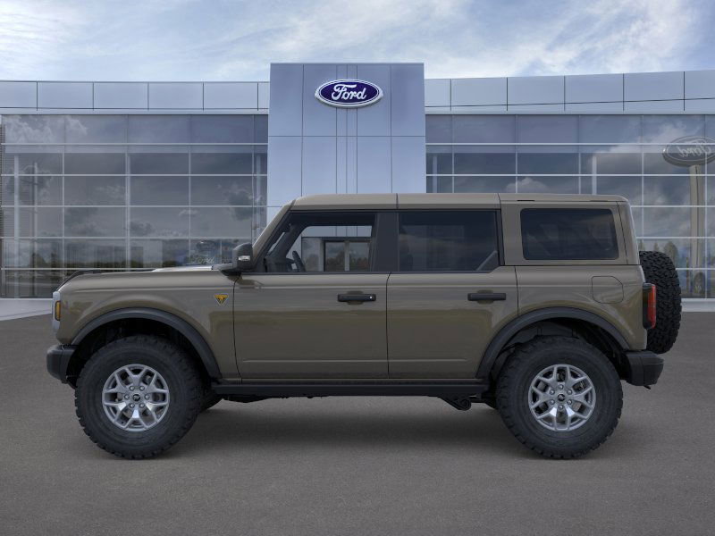 New 2025 Ford Bronco Badlands image 3