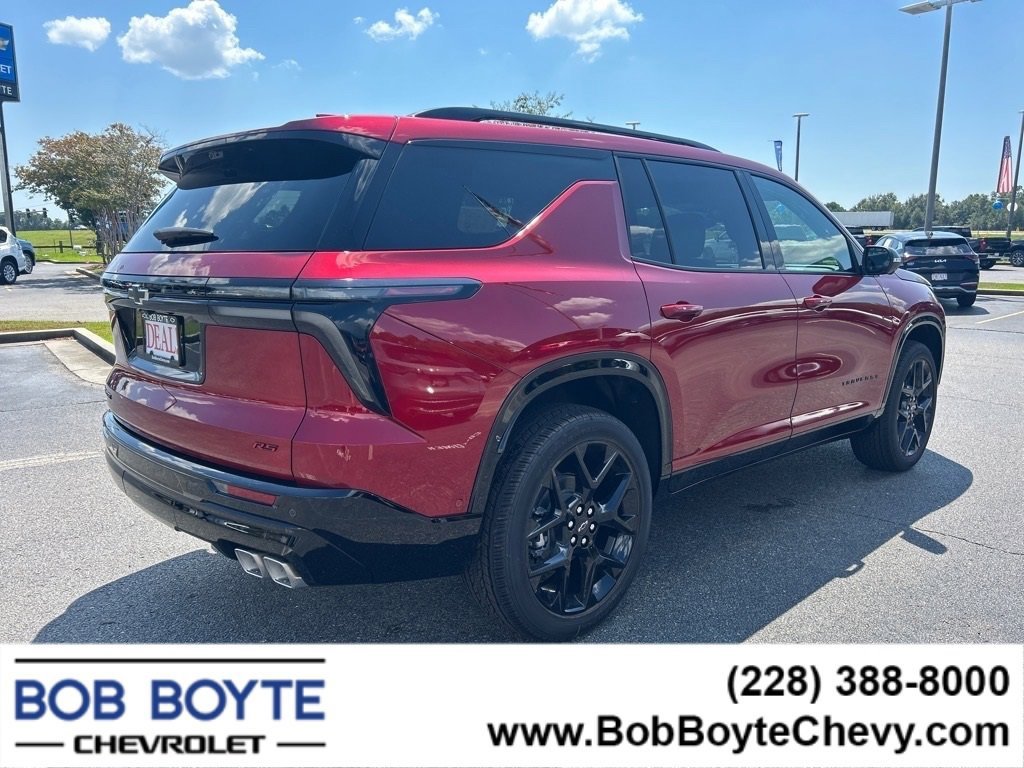 New 2026 Chevrolet Traverse RS w/ LPO, Floor Liner Package image 5