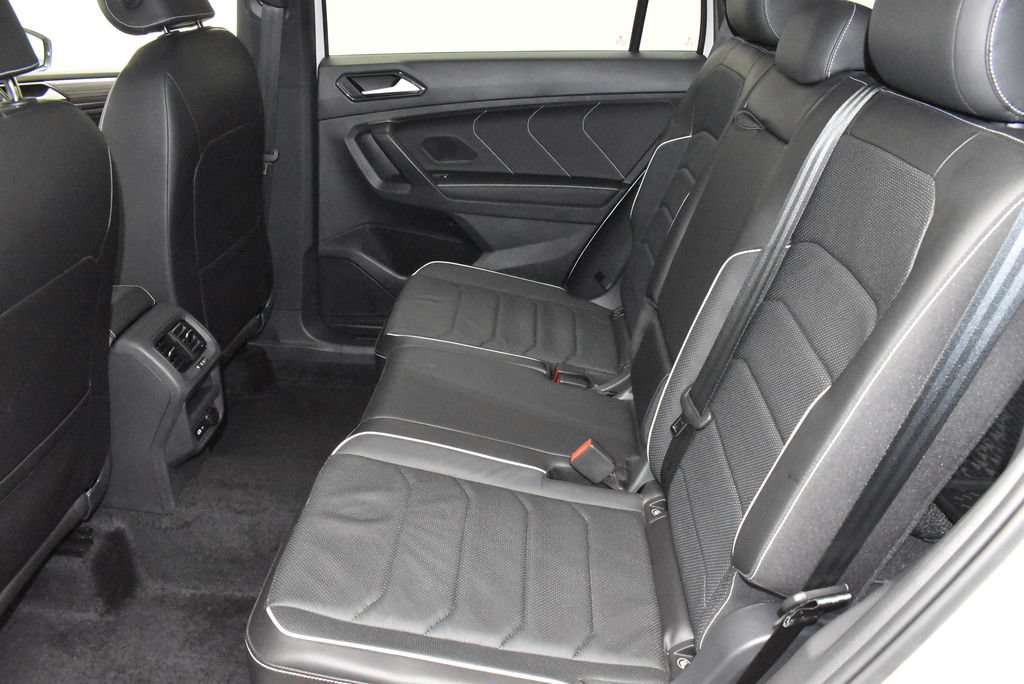 Used 2024 Volkswagen Tiguan SEL R-Line AWD/4WD image 37