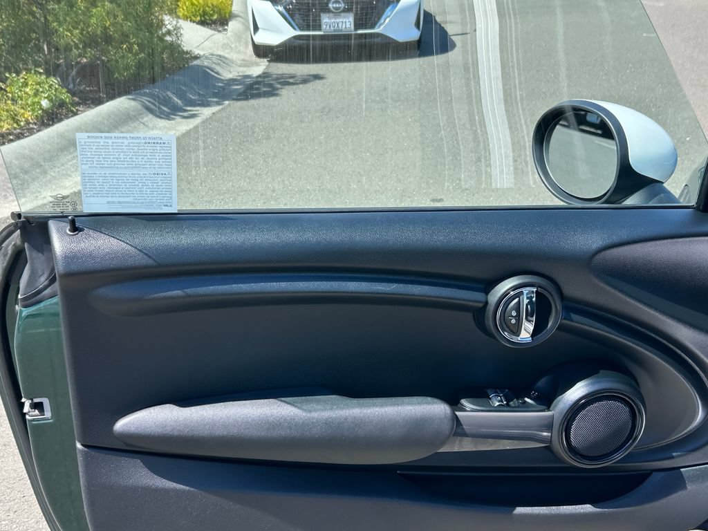 Used 2017 MINI Cooper 2-Door Hardtop FWD image 11