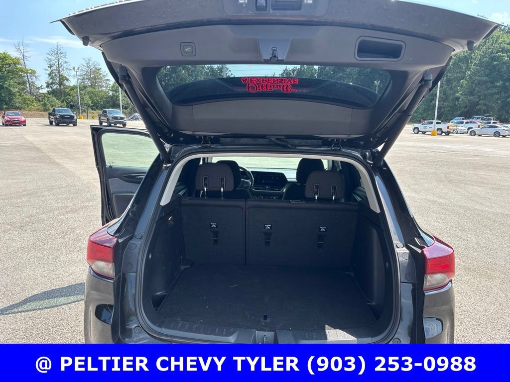 Used 2025 Chevrolet TrailBlazer LT w/ Convenience Package FWD image 20