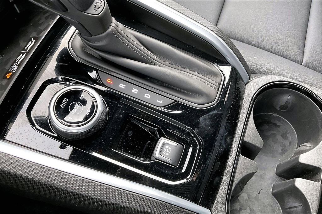 Used 2025 Chevrolet Colorado Trail Boss image 23
