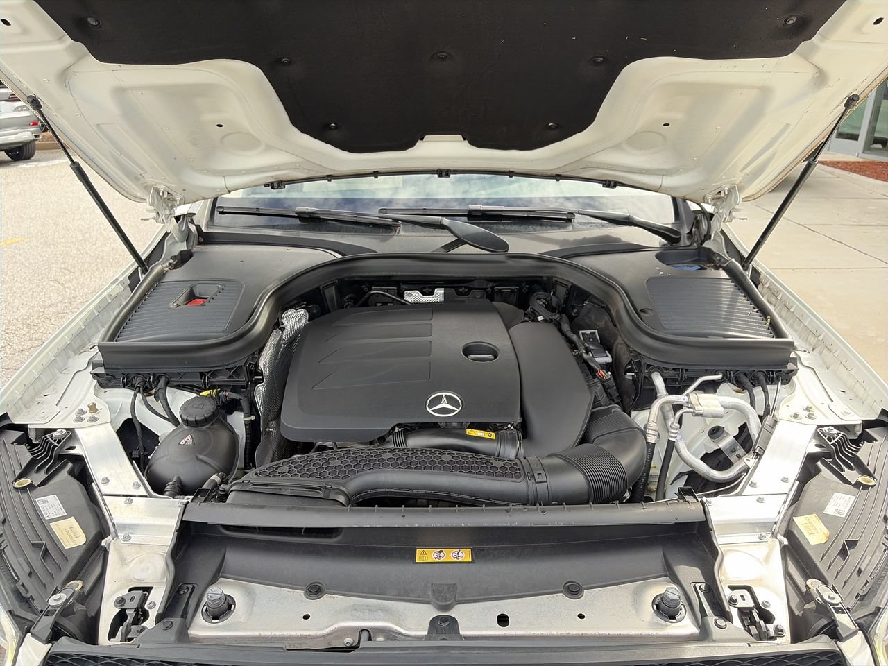Used 2020 Mercedes-Benz GLC 300 image 40