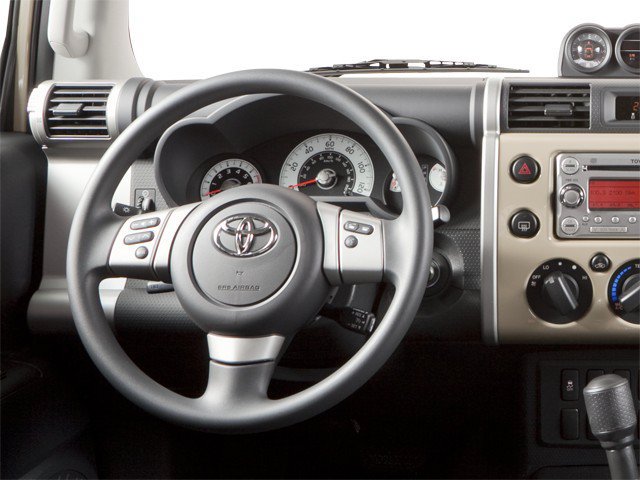 Used 2010 Toyota FJ Cruiser 4WD image 4