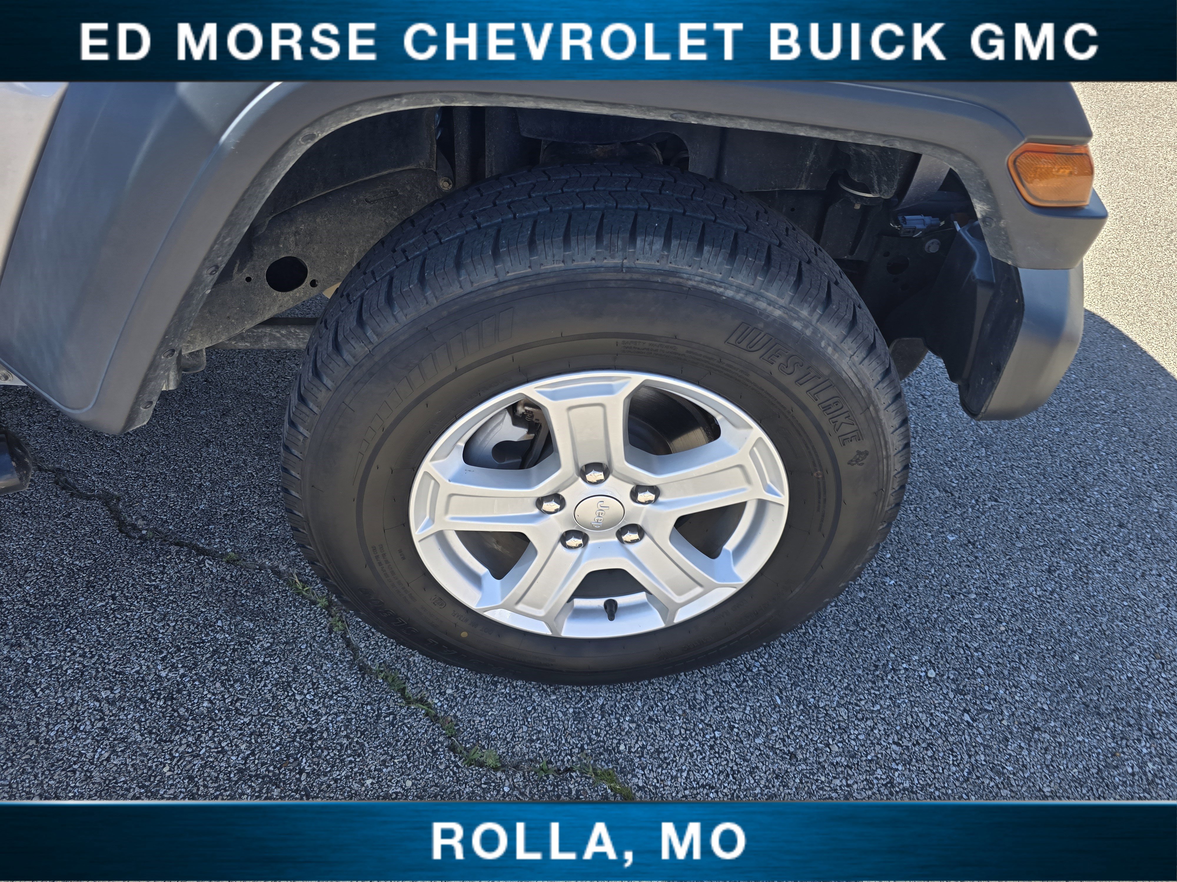 Used 2018 Jeep Wrangler Unlimited Sport S AWD/4WD image 11