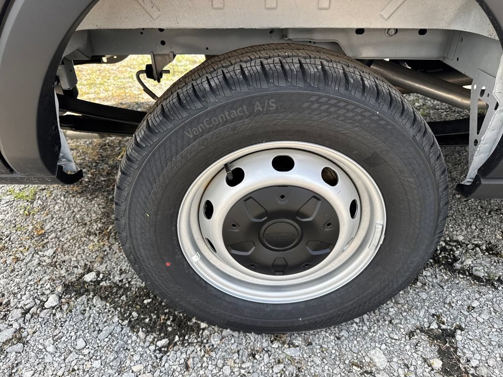 New 2026 Ford Transit 250 148 Medium Roof RWD video 4
