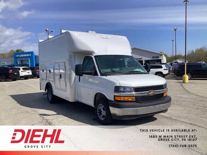 New 2026 Chevrolet Express 3500 w/ Power Convenience Package RWD image 1