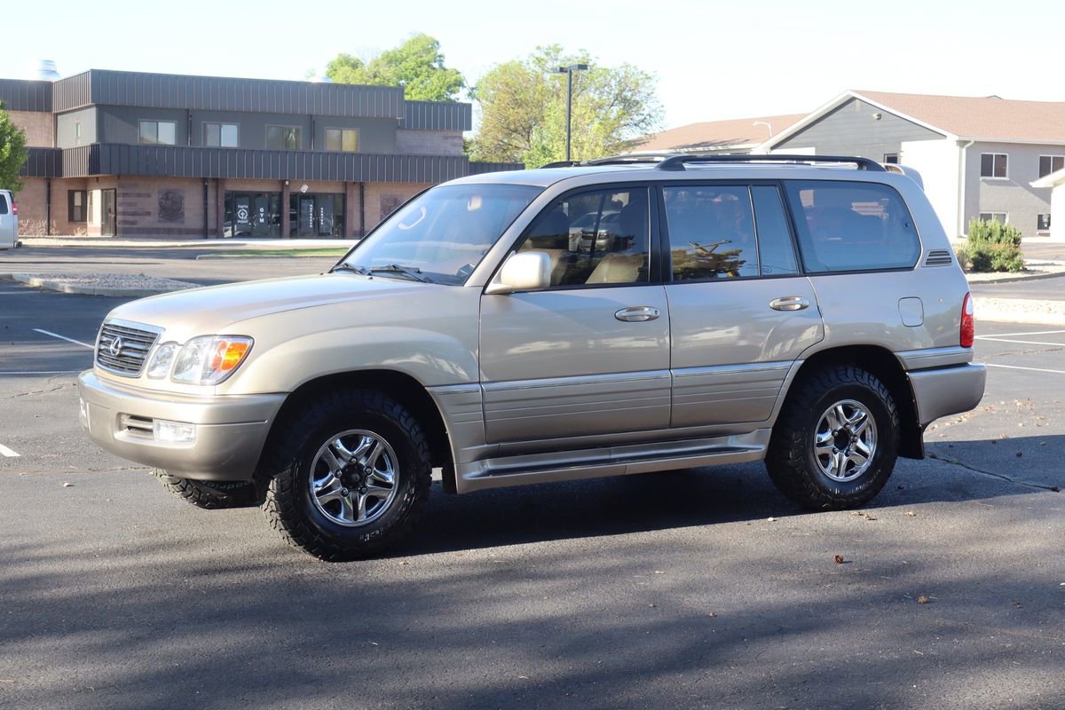 Used 1999 Lexus LX 470 4WD image 10