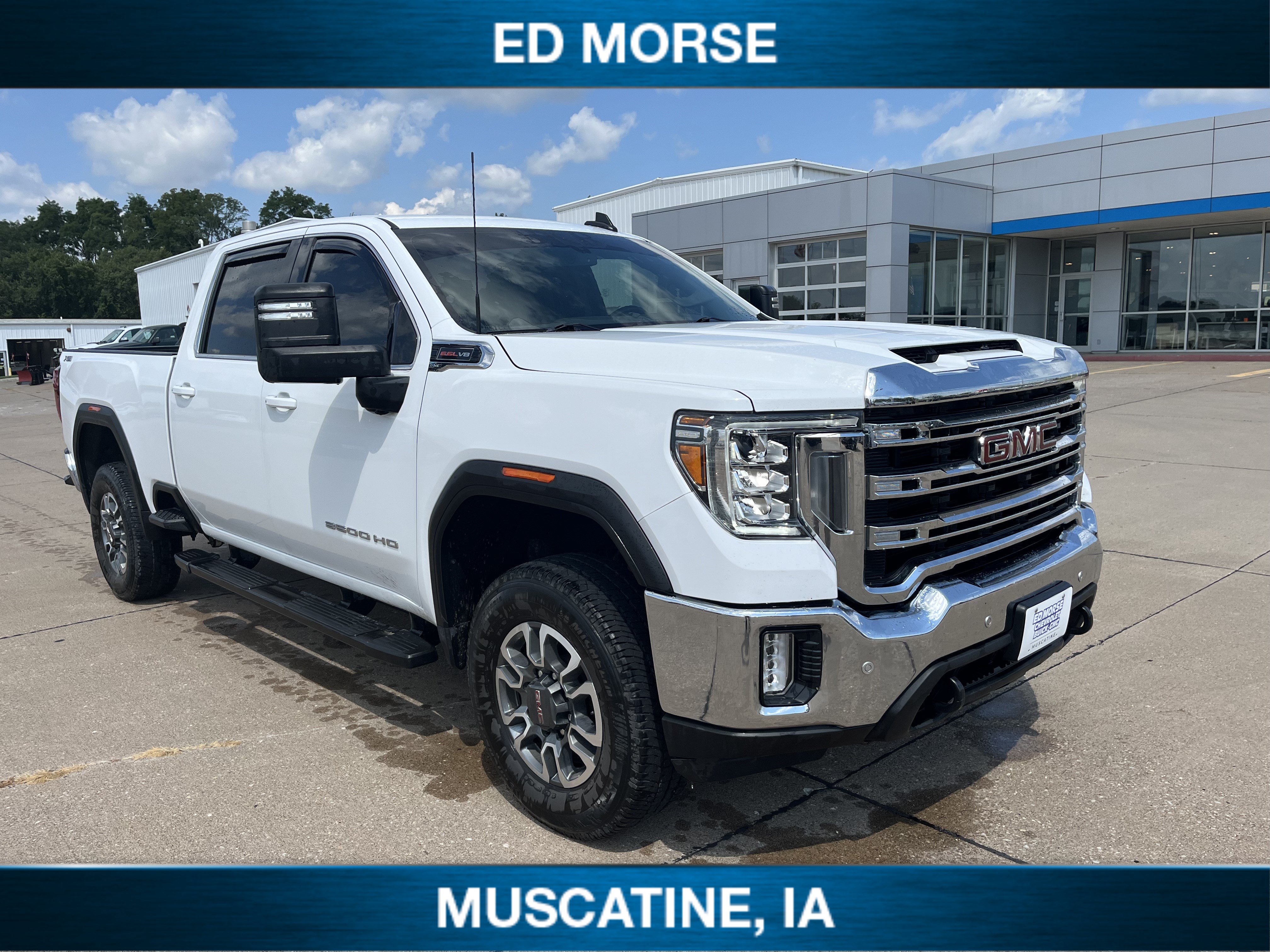 Used 2023 GMC Sierra 3500 SLE w/ SLE Convenience Package AWD/4WD image 2
