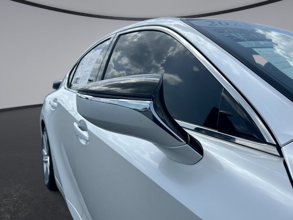 Used 2023 Lexus IS 300 w/ Comfort Package RWD image 31
