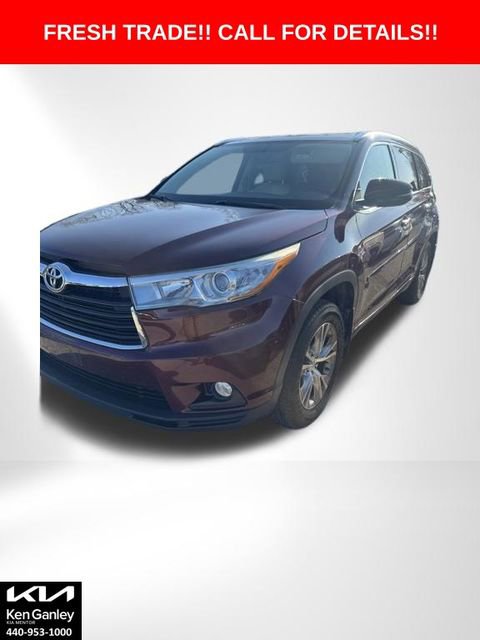 Used 2015 Toyota Highlander XLE image 1
