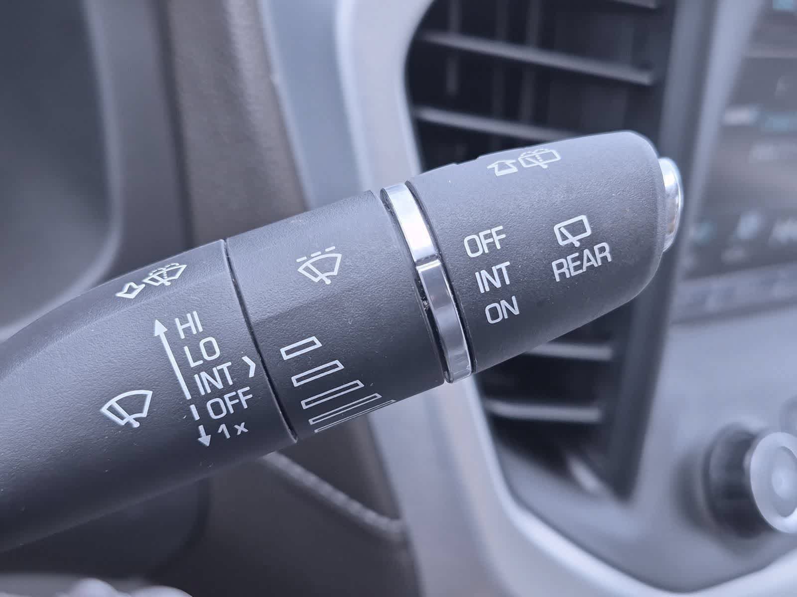 Used 2017 GMC Acadia SLT AWD/4WD image 27