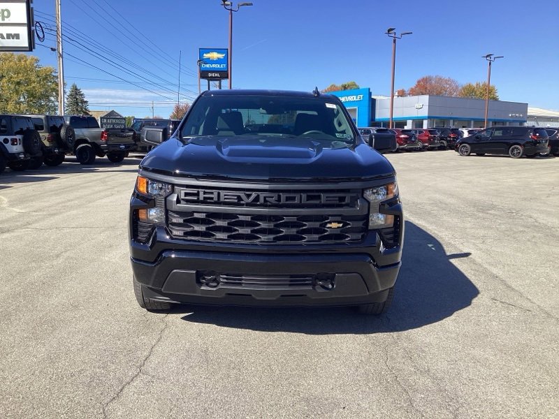 New 2026 Chevrolet Silverado 1500 Custom image 2