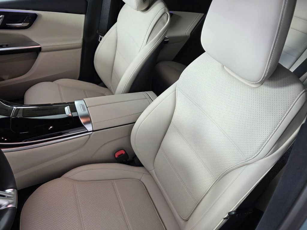 New 2026 Mercedes-Benz GLC 300 image 8