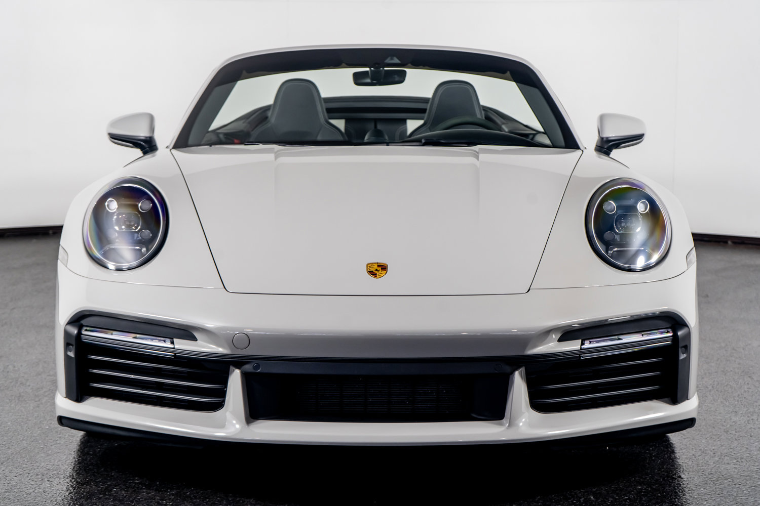 Used 2022 Porsche 911 Turbo image 22