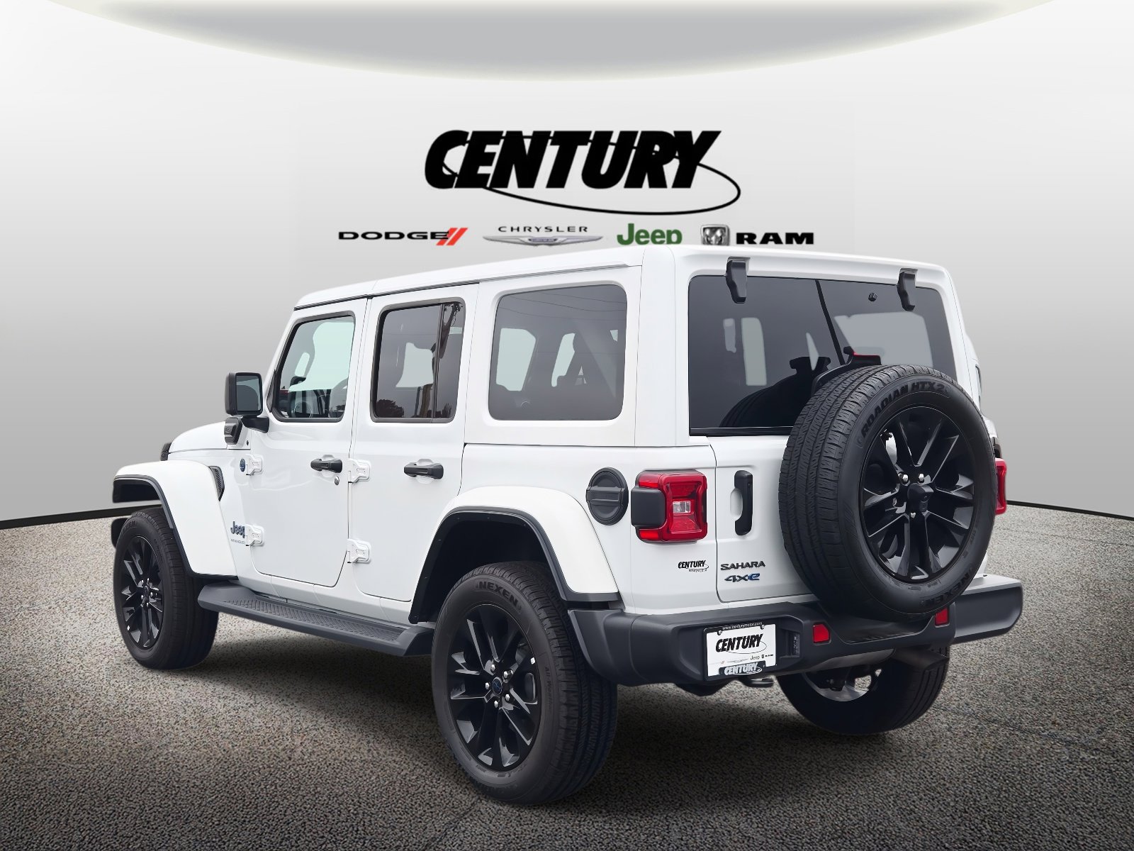 Used 2025 Jeep Wrangler Sahara AWD/4WD image 6