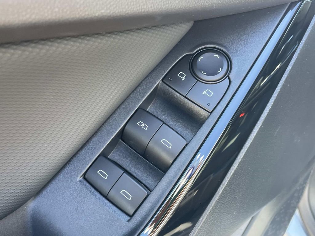 New 2026 Chevrolet Equinox LT image 15