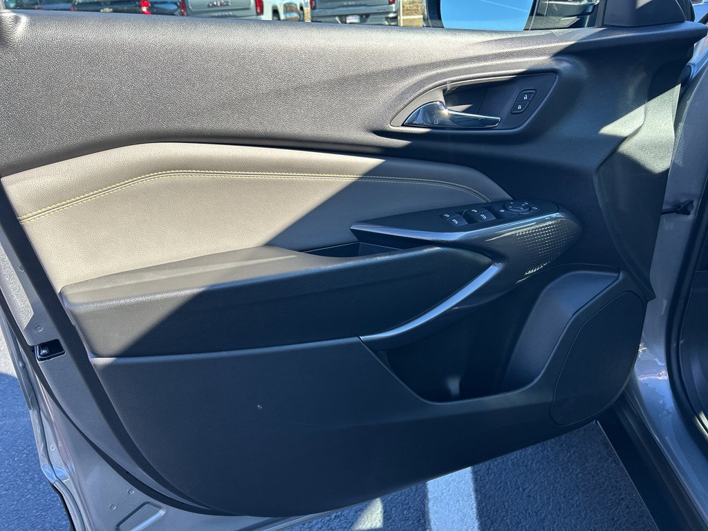 New 2026 Chevrolet Trax ACTIV w/ Sunroof Package image 28