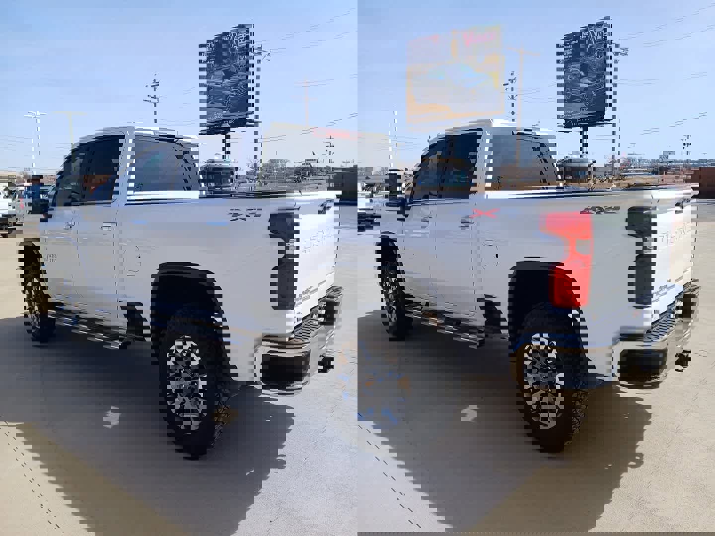 Used 2024 Chevrolet Silverado 2500 LTZ w/ LTZ Convenience Package image 4