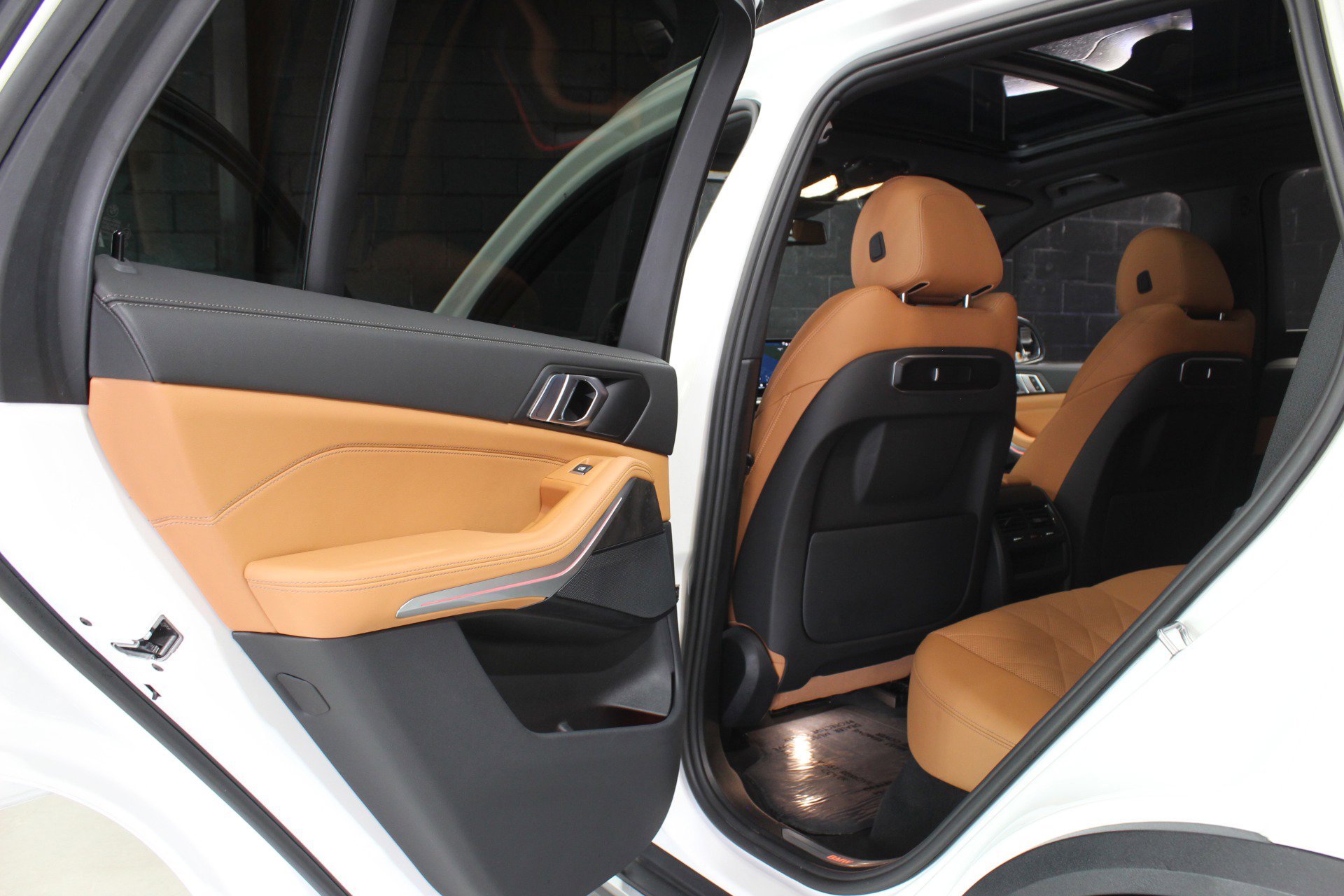 Used 2024 BMW X5 sDrive40i RWD image 39