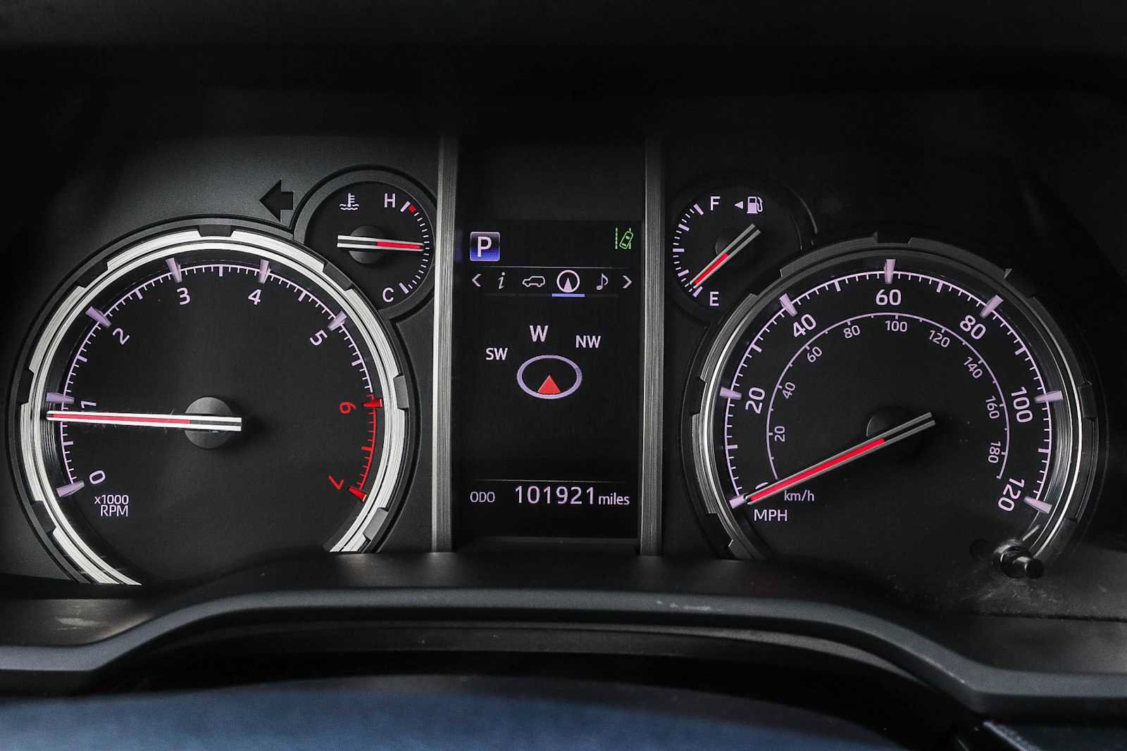 Used 2024 Toyota 4Runner TRD Off-Road Premium w/ Off Road Premium Plus Package AWD/4WD image 34
