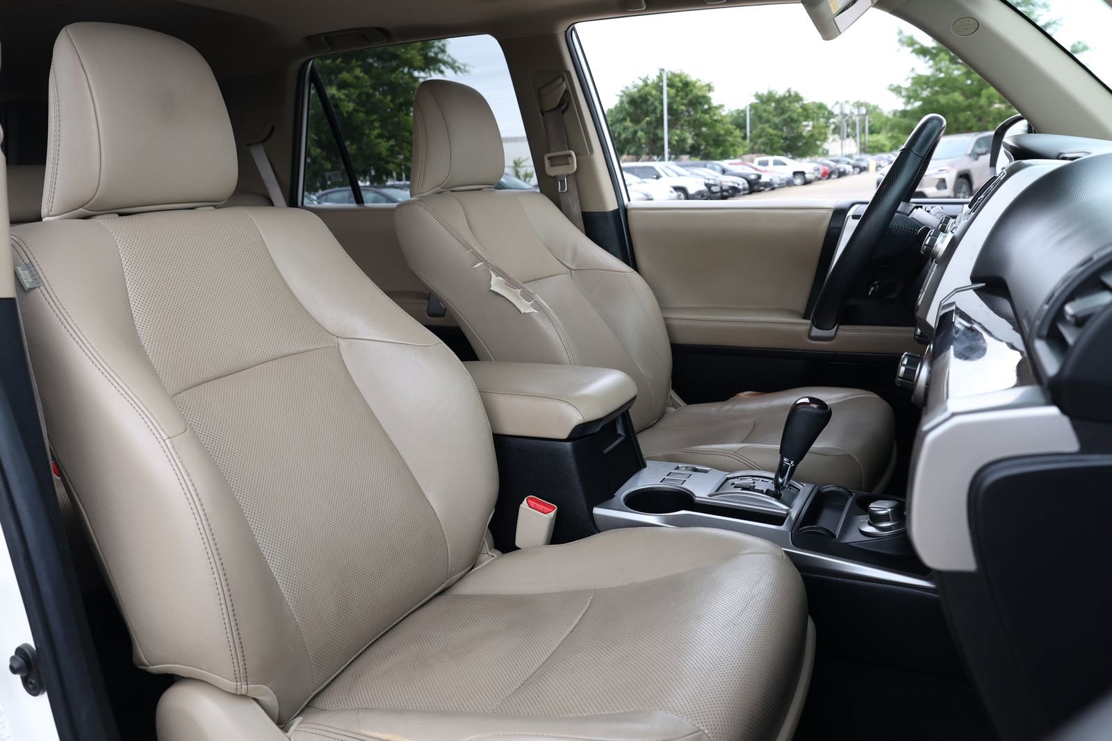 Used 2019 Toyota 4Runner Limited AWD/4WD image 30