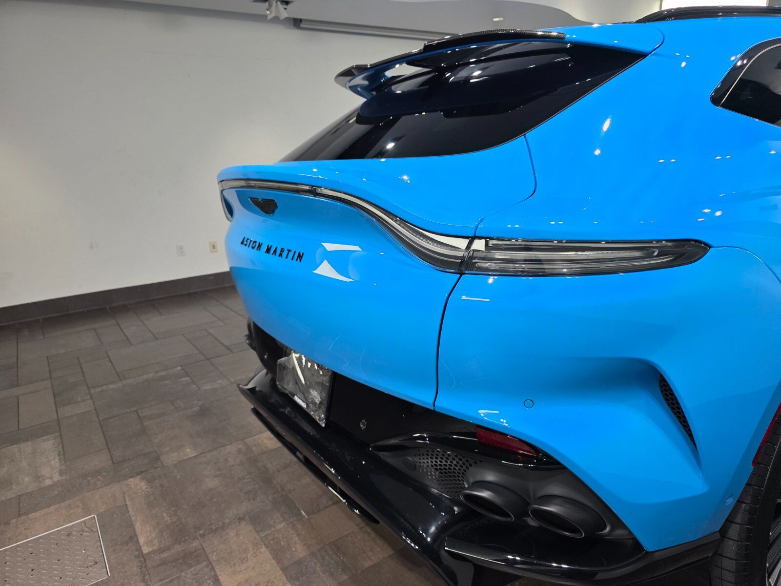 Used 2023 Aston Martin DBX 707 AWD/4WD image 8