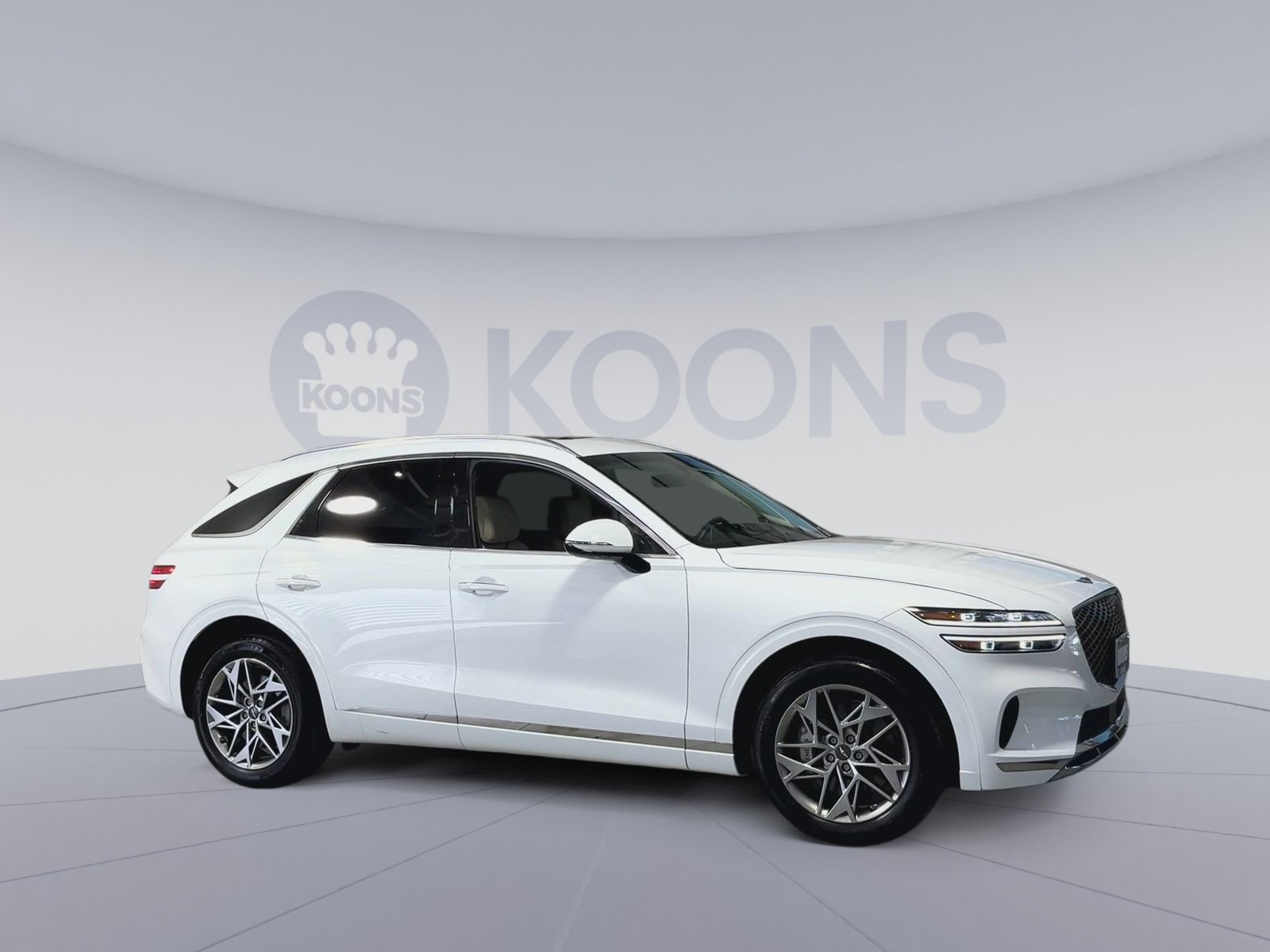 Used 2024 Genesis GV70 2.5T w/ Select Package AWD/4WD image 2