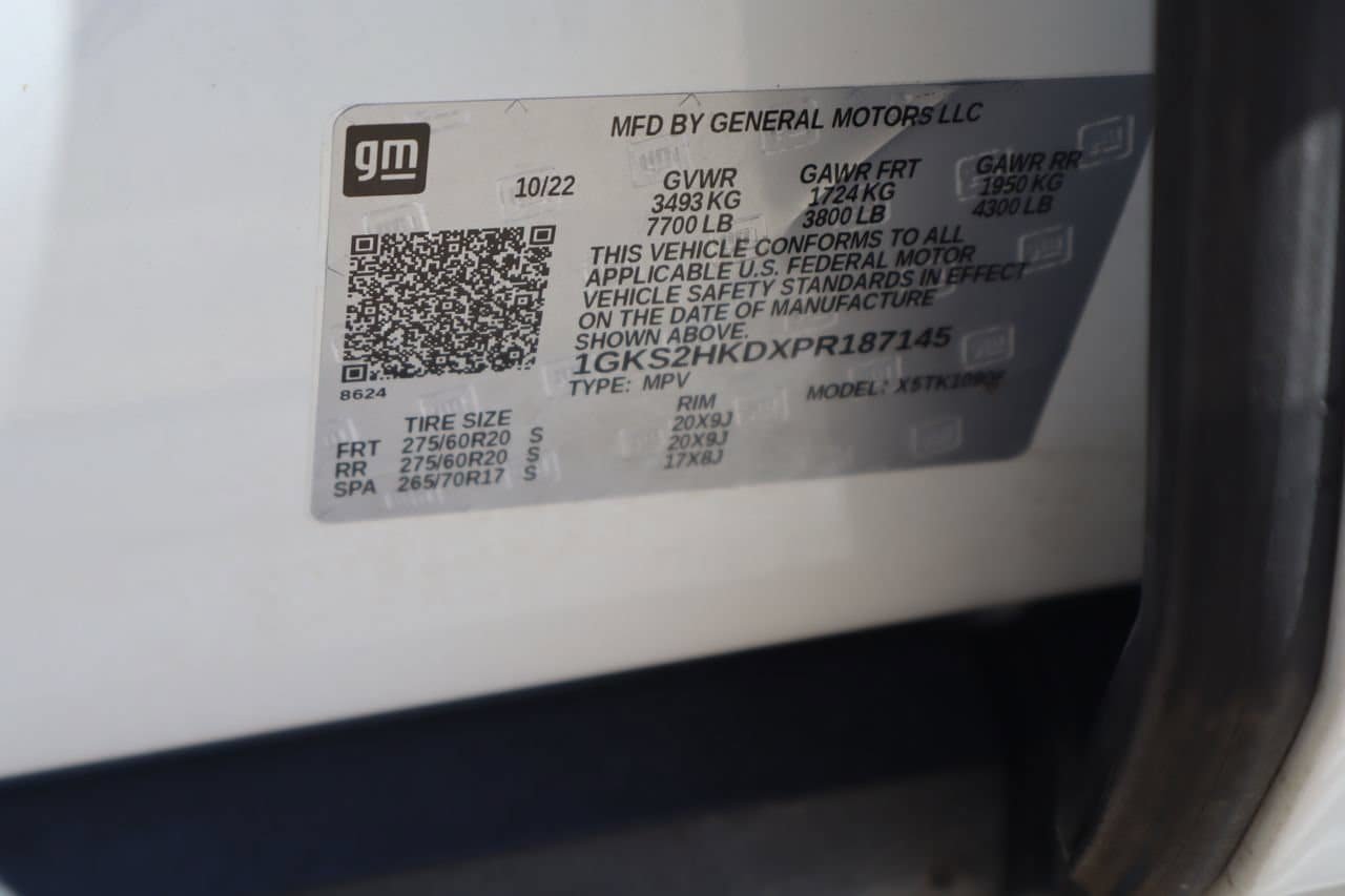 Used 2023 GMC Yukon XL AT4 w/ Technology Package AWD/4WD image 32