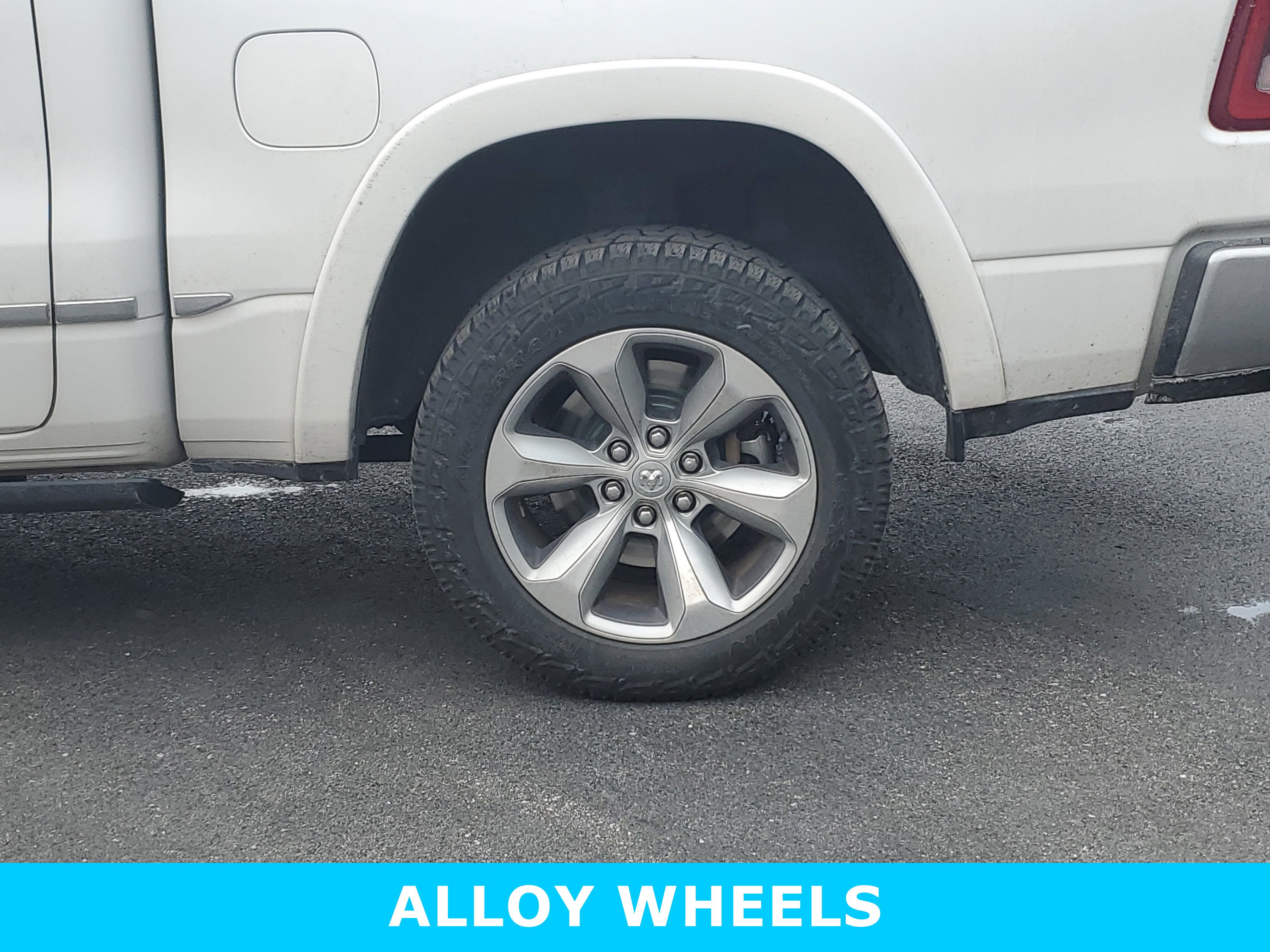 Used 2019 RAM 1500 Limited image 9