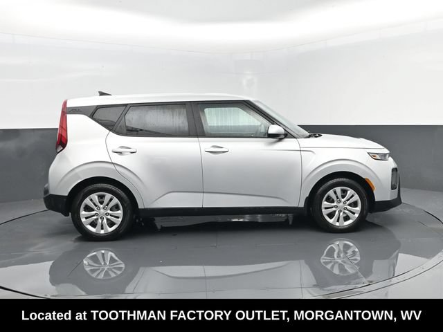 Used 2021 Kia Soul LX FWD image 4