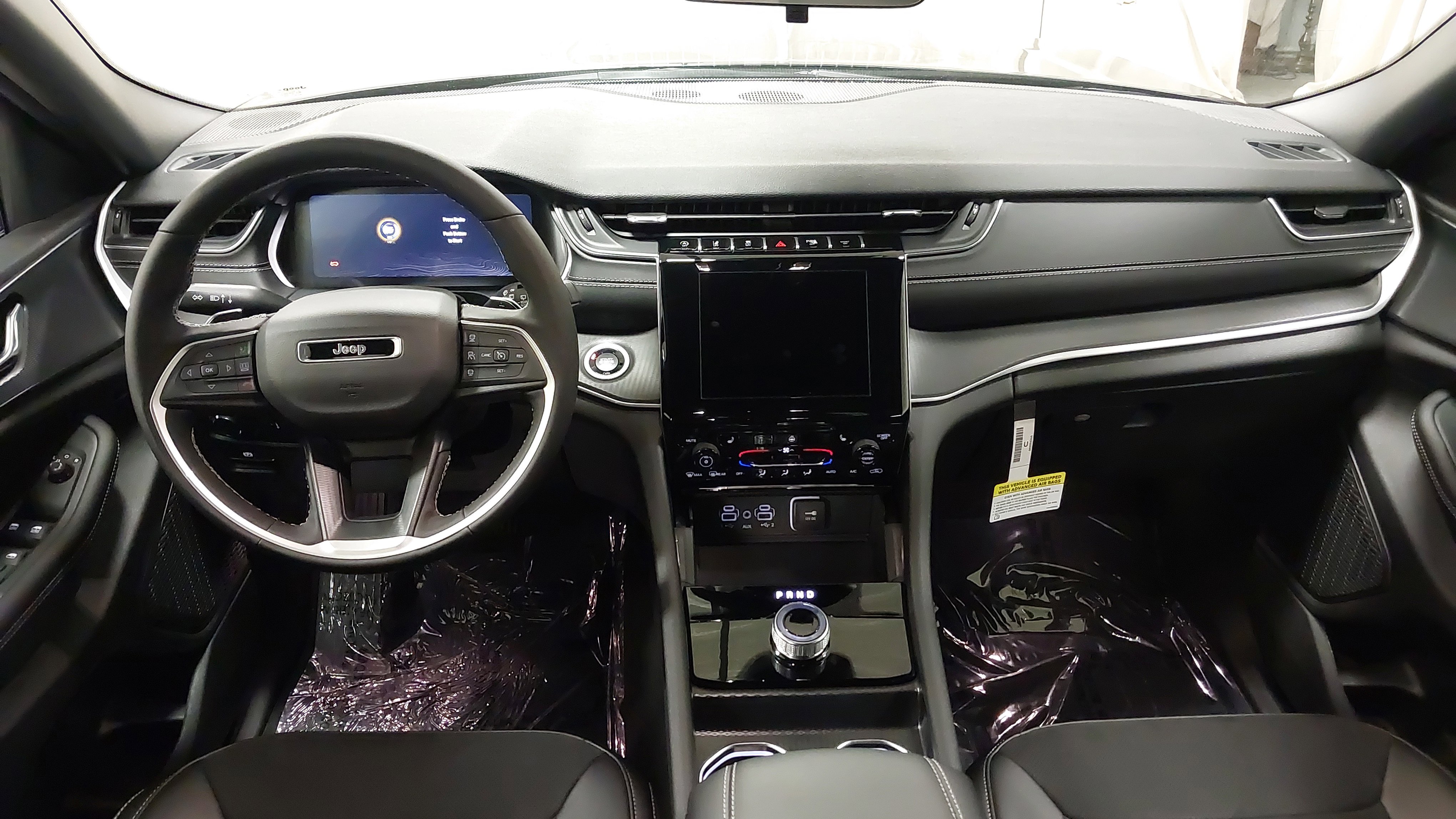 New 2025 Jeep Grand Cherokee 4WD image 26