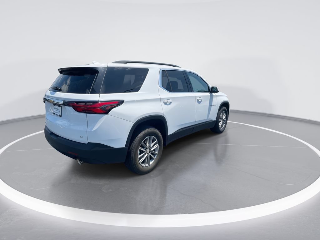 Used 2023 Chevrolet Traverse LT AWD/4WD image 8