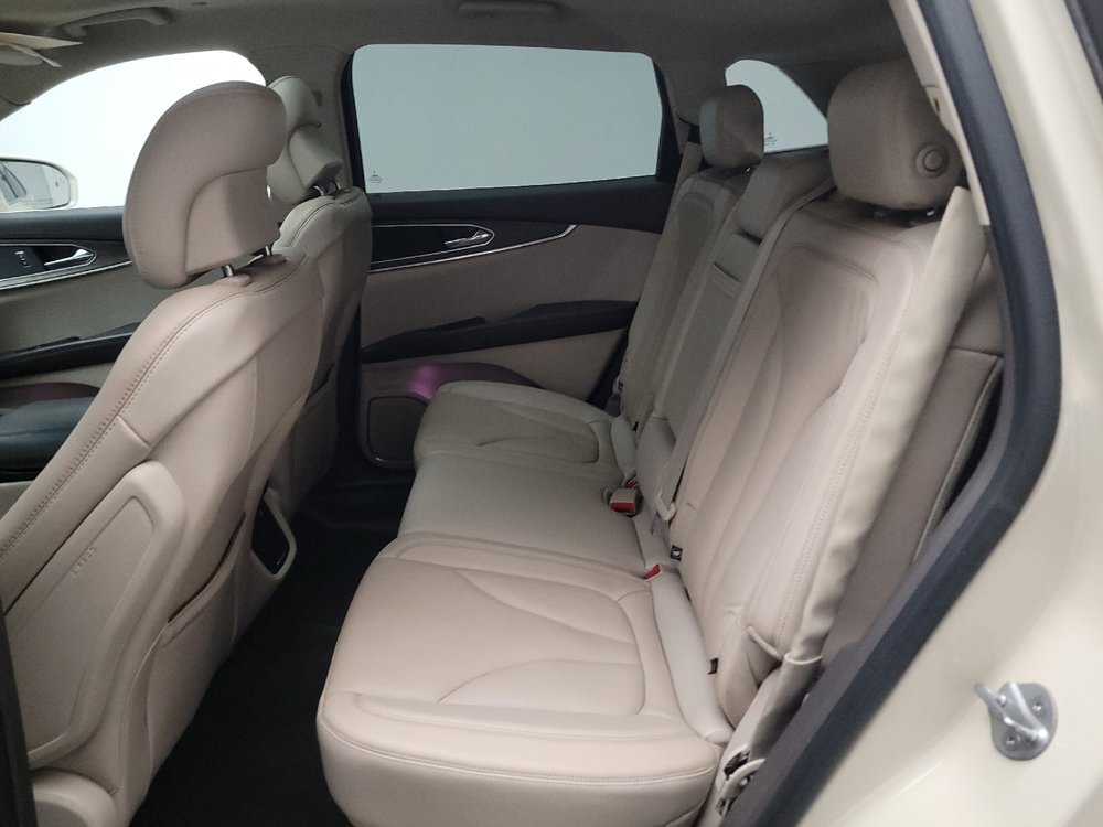 Used 2016 Lincoln MKX Reserve w/ Technology Package image 18