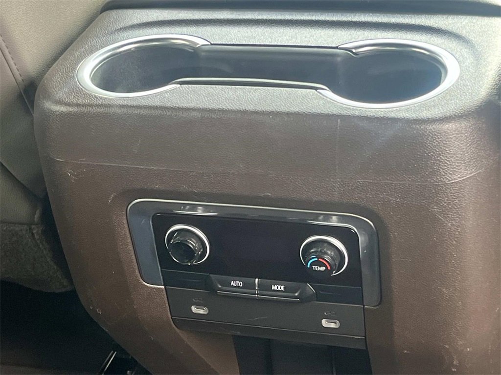 Used 2021 Chevrolet Tahoe LT image 18