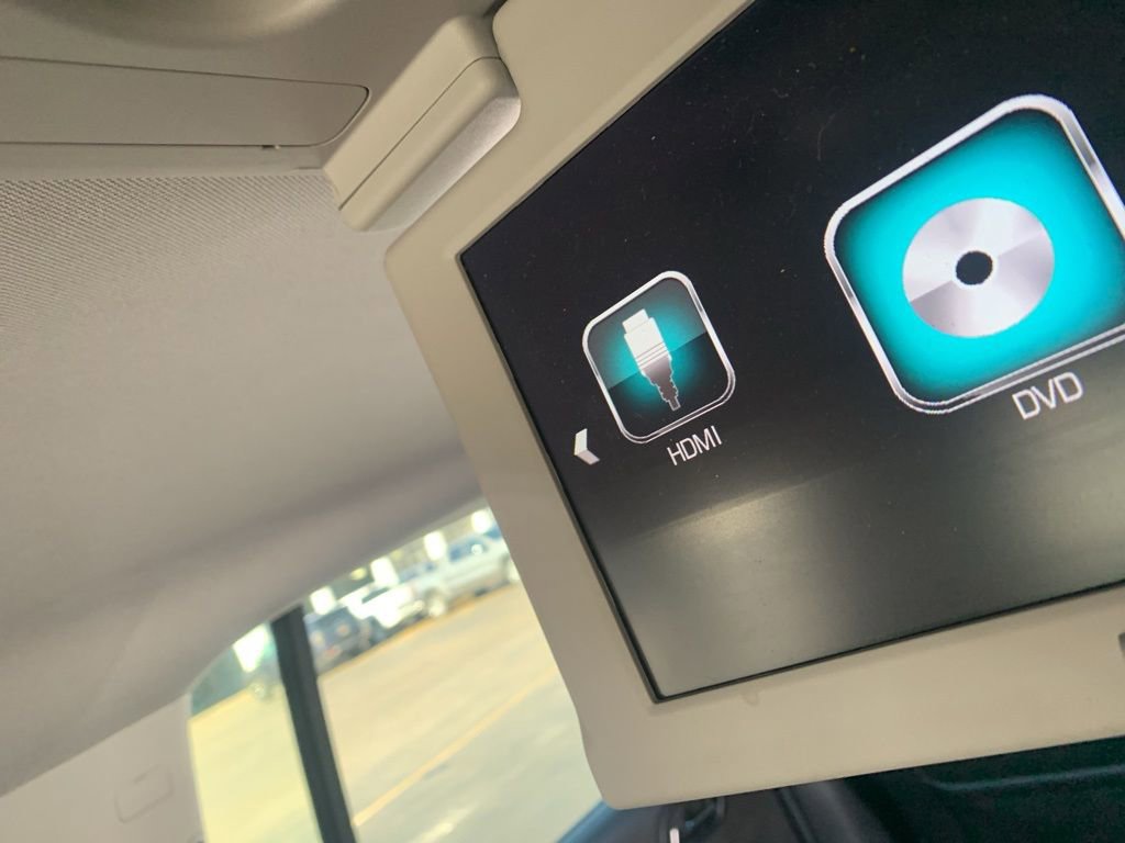 Used 2019 Chevrolet Suburban LT AWD/4WD image 10