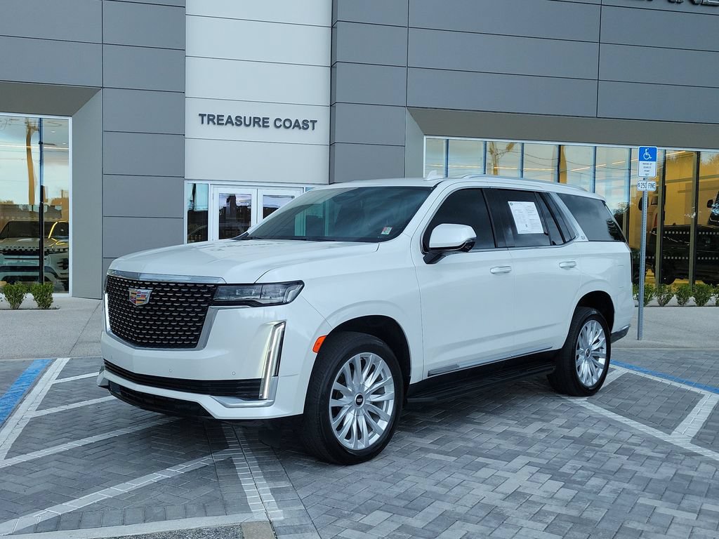 Used 2024 Cadillac Escalade Luxury RWD image 1