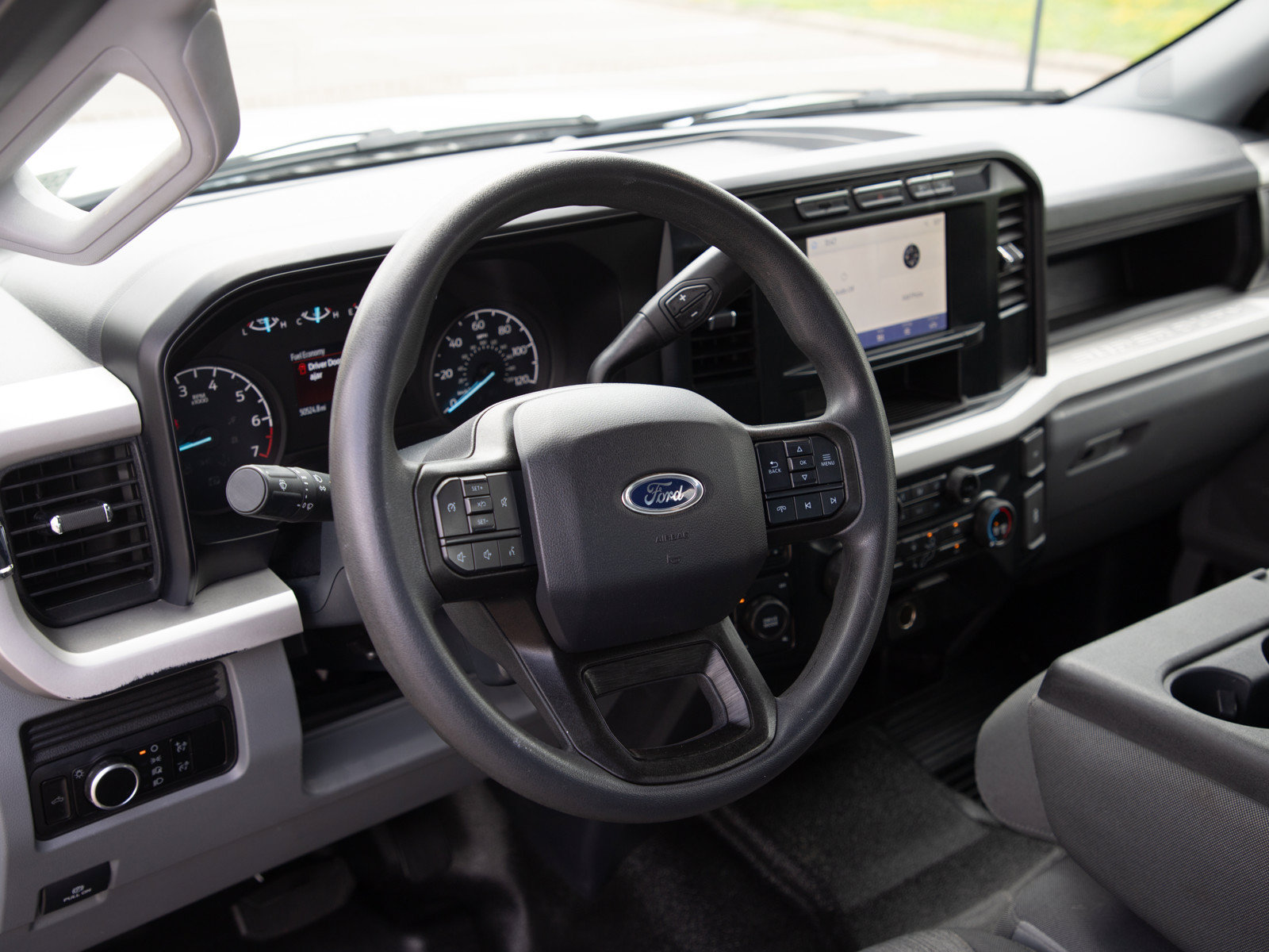 Used 2023 Ford F250 XL w/ XL Off-Road Package AWD/4WD image 21